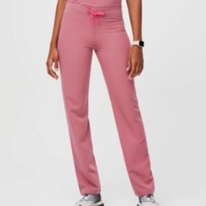 Figs livingston scrubs QUARTZ